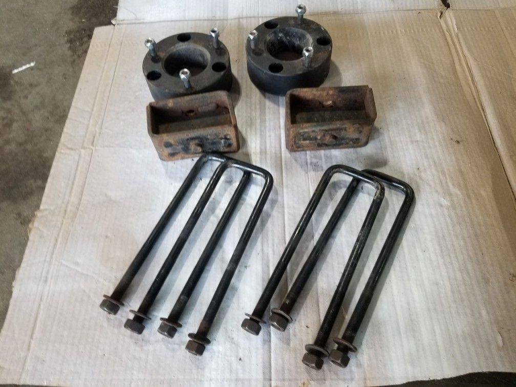 2013-2018 Chevy Silverado Lift Kit Front and Rear