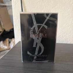 Yves Saint Laurent Black Opium