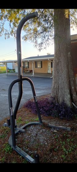 Everlast Punching Bag stand