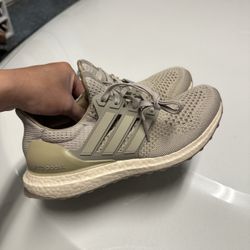 Ultraboost 1.0  (Size 7)