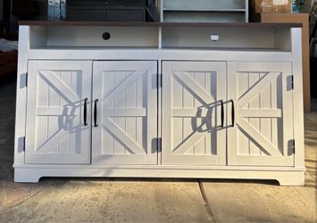 New White Farmhouse TV Stand with Barn Doors, Ontario City