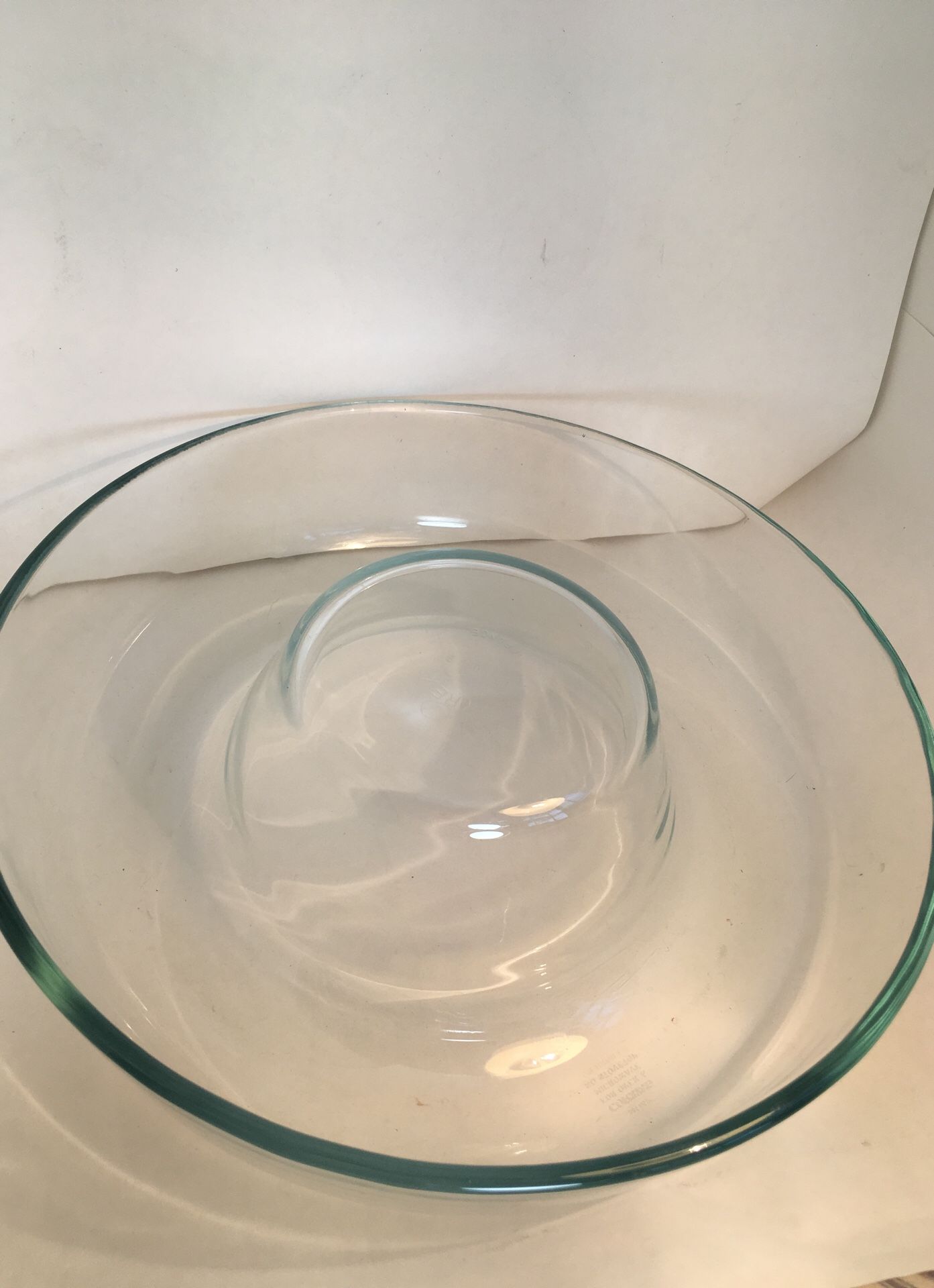 Pyrex glass bunt cake jello mold