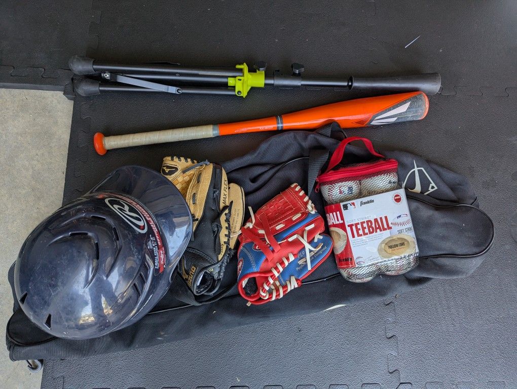 Tee Ball / Baseball Gloves, Balls, Bag, Bat, Tee, Helmet