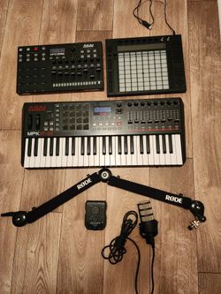 Lots Of Musical Stuff For Sale