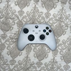 White Xbox One , One S Console Controller 