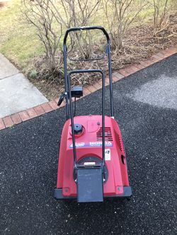 Honda snowblower gas 4 cycle used runs well