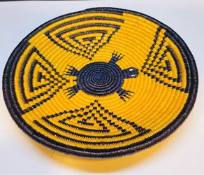 Beautiful artisan made Kabaka Rwanda wall basket