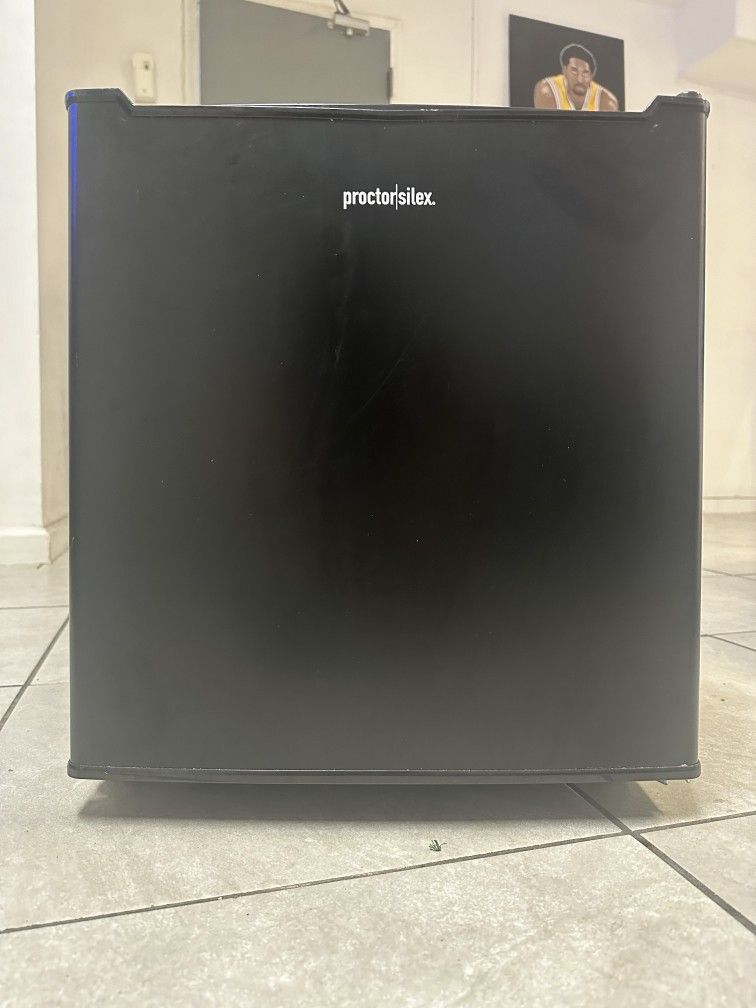 Refrigerator - Mini