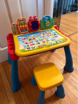 V tech kids desk and stool