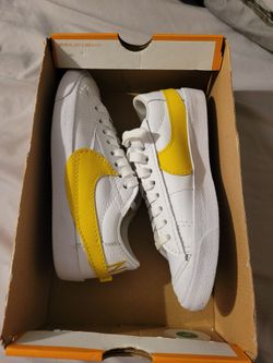 Nike Blazer Low Size 7 In Mens Size 8.5 In Womens. 