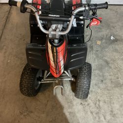 KIDS 4 WHEELER {read Details}