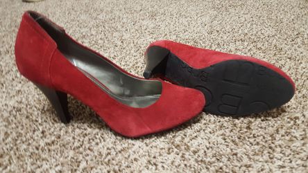 BCBG suede heels