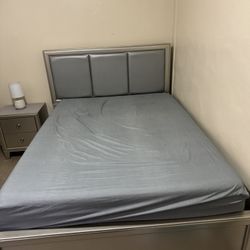 Queen Size Bed Set