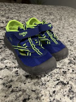 Boys size 11 Osh Kosh Sandals