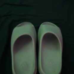 Yeezy Slides