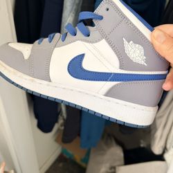 Nike Air Jordan 1 Mid