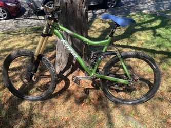 KONA DAWG SUPREME FULL SUSPENSION MOUNTAIN BIKE