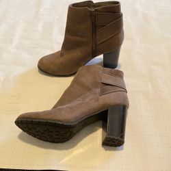 Grey Suede Heeled Boots 