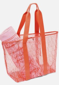 New Victoria Secret Tote & towel set