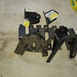 Trailer Hitch Parts? Whole Lot For $5