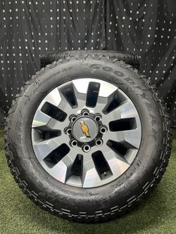 2024 Chevy Silverado Z71 2500 8 Lug 20 Inch OEM Wheels