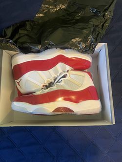 Air Jordan 11 Cherry Deadstock