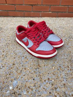 Nike dunk low size 10.5