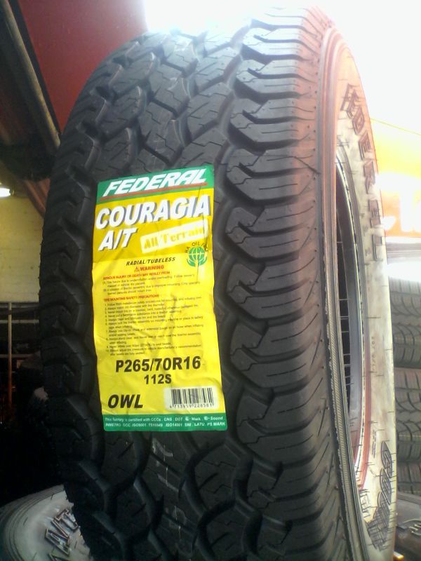 265/70/16 $369 paquete de 4nuevas y fierro pariente $369