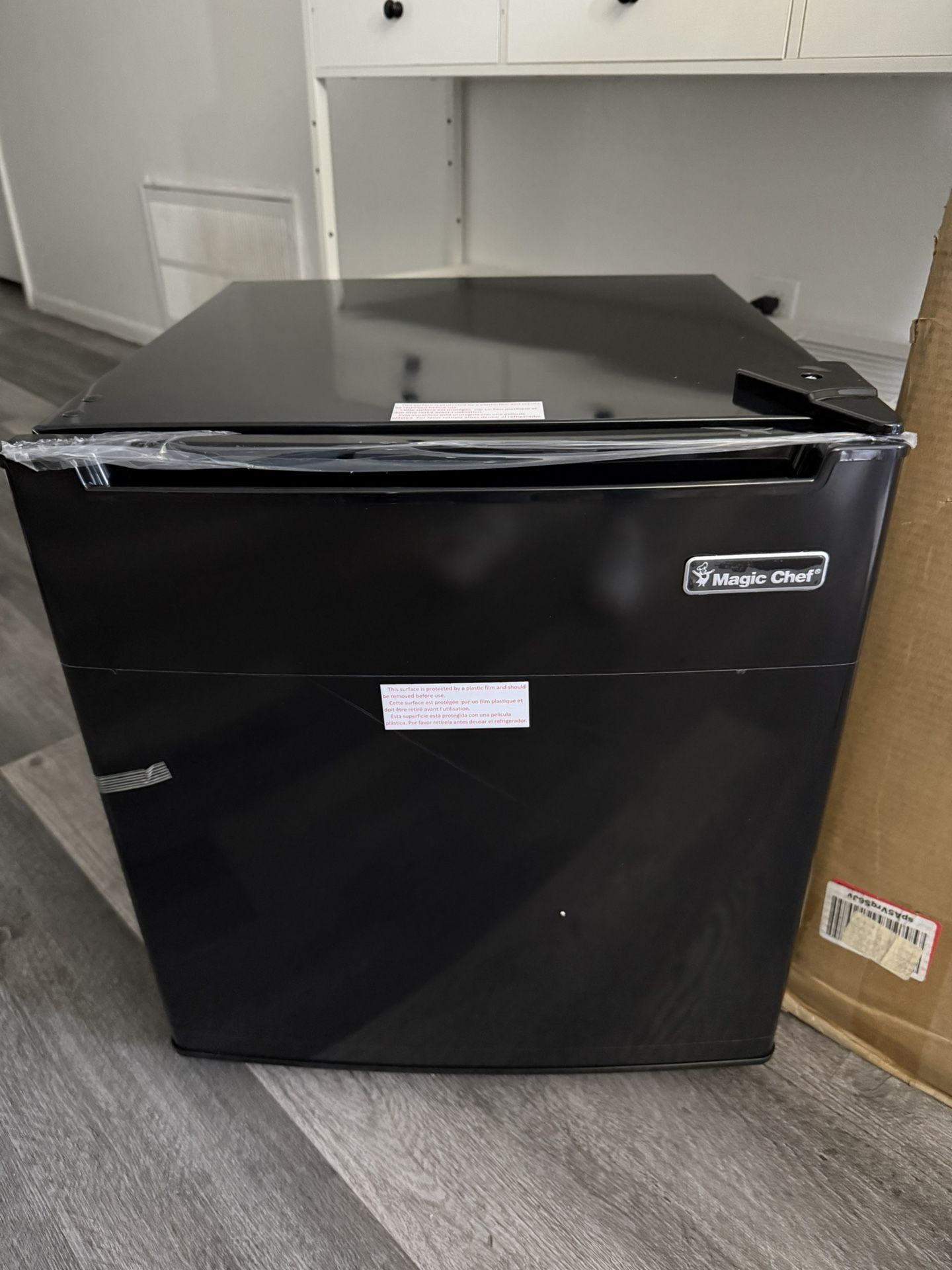 Magic Chef 1.7 Cu. Ft. Mini All-Refrigerator in Black