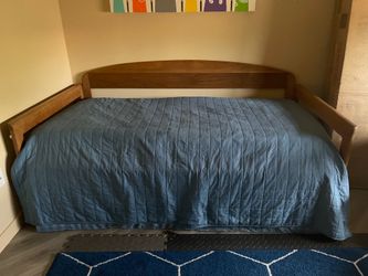 Wood daybed with mattresses
