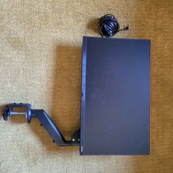 Monitor w/ Desk Mount