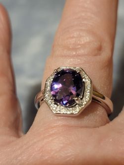 Beautiful Natural 4 Ct Purple Amethyst With White AAA White Cz's. Size 7.3 1/4 'S