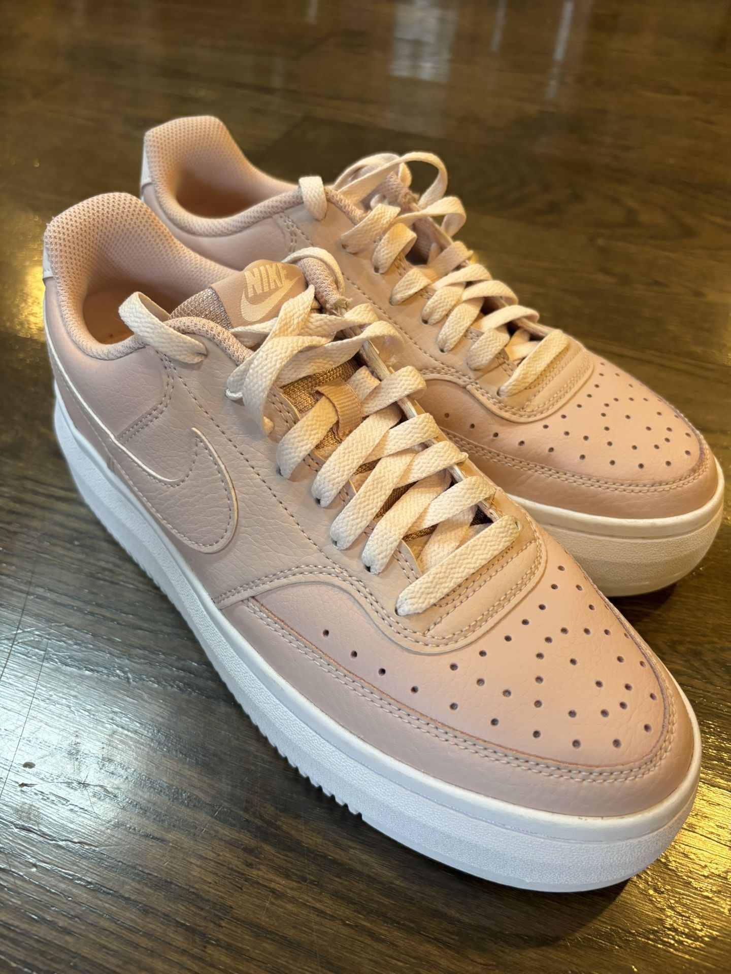 Nike Women’s Court Vision Alta, SZ 11