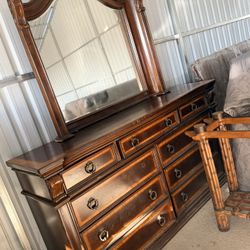 Solid Wood Dresser with Mirror 
