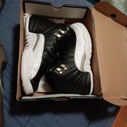 Jordan 12 Playoff 