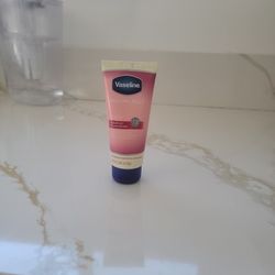 Vaseline Baby Cream