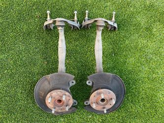 94-01 Acura Integra front knuckles spindles