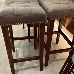 Bar stools x3