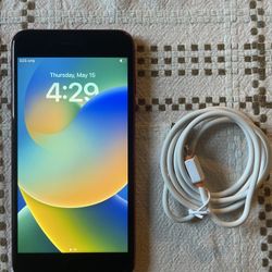 🍎 Apple iPhone 8 Plus 64GB Carrier Unlocked
