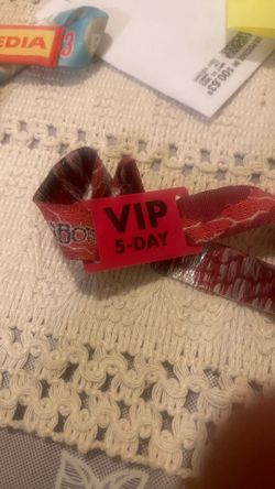 Lighting In The Bottle 