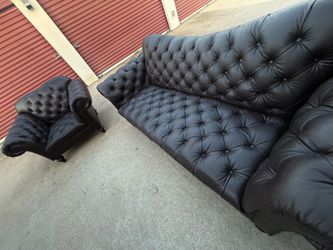 Leather sofa set