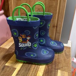 Rain boots Paw Patrol Size 5 - NEW