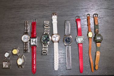 More vintage watches from 90’s/early 2000’s! $5-10