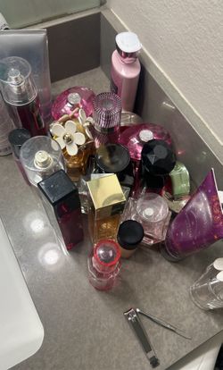Perfume AND PURSE SALE MK VERSACE BURBERRY RALPH LAUREN AND MORE ALL ORIGINALS 