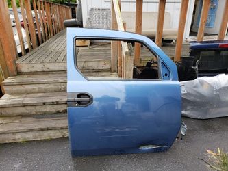 Honda Element Damaged door
