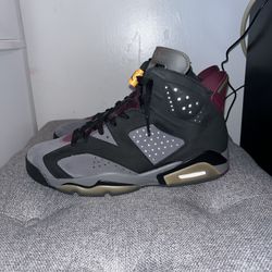Jordan 6 bordeaux Size 9.5