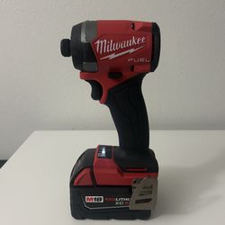 M18 Fuel 1/4 Impact Driver 