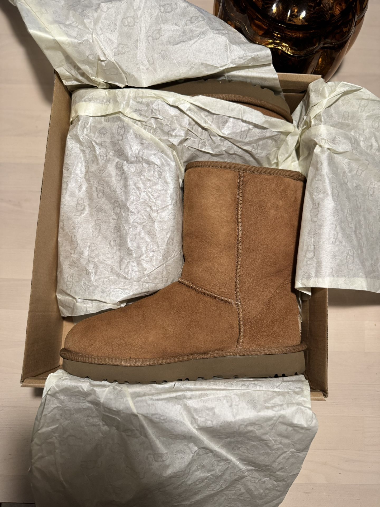 Chestnut UGG Classic Short II boots