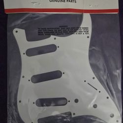 Fender Standard Strat White Pickgaurd