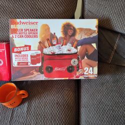 Set Of Glasses And Bluetooth Cooler Speaker Budweiser